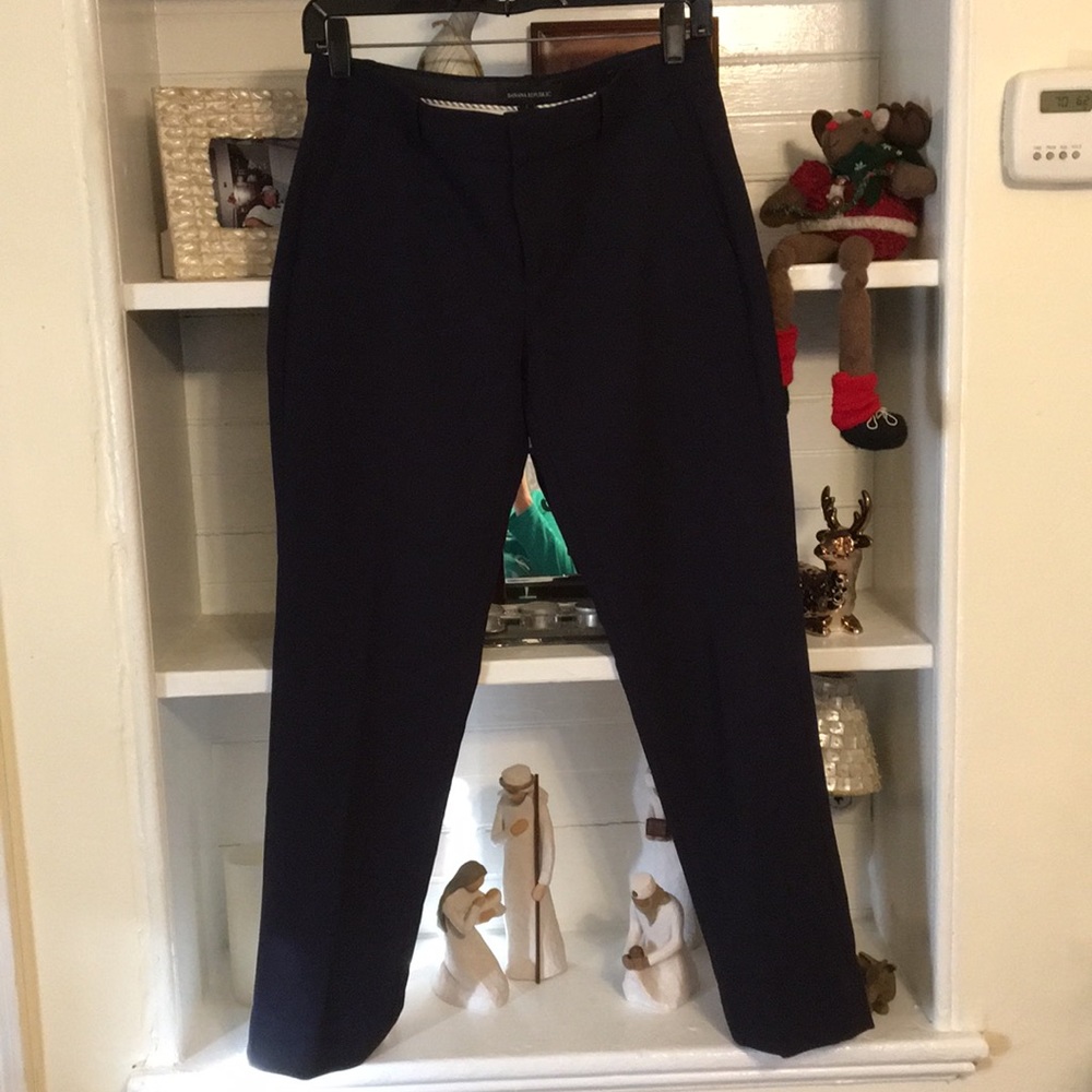 NWOT Banana Republic Crop Avery Pant - Navy